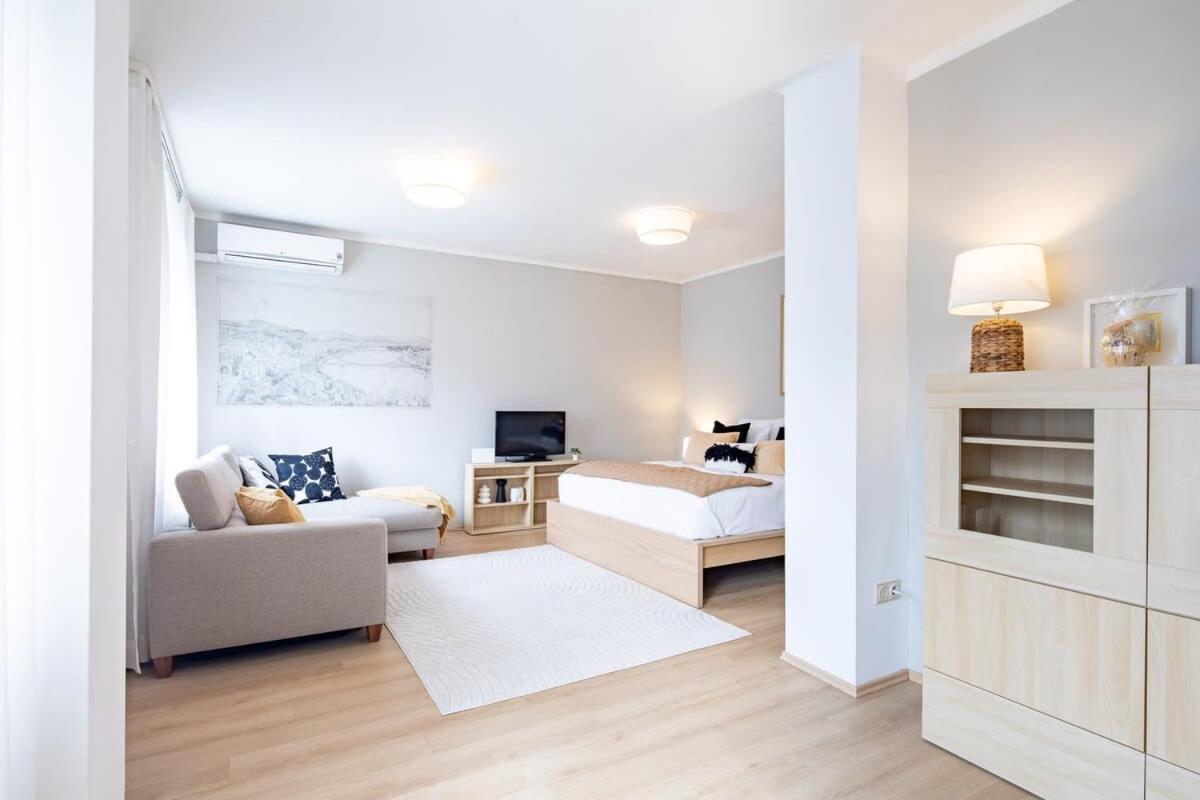 Central - Comfy - Sunny Budapest Luaran gambar